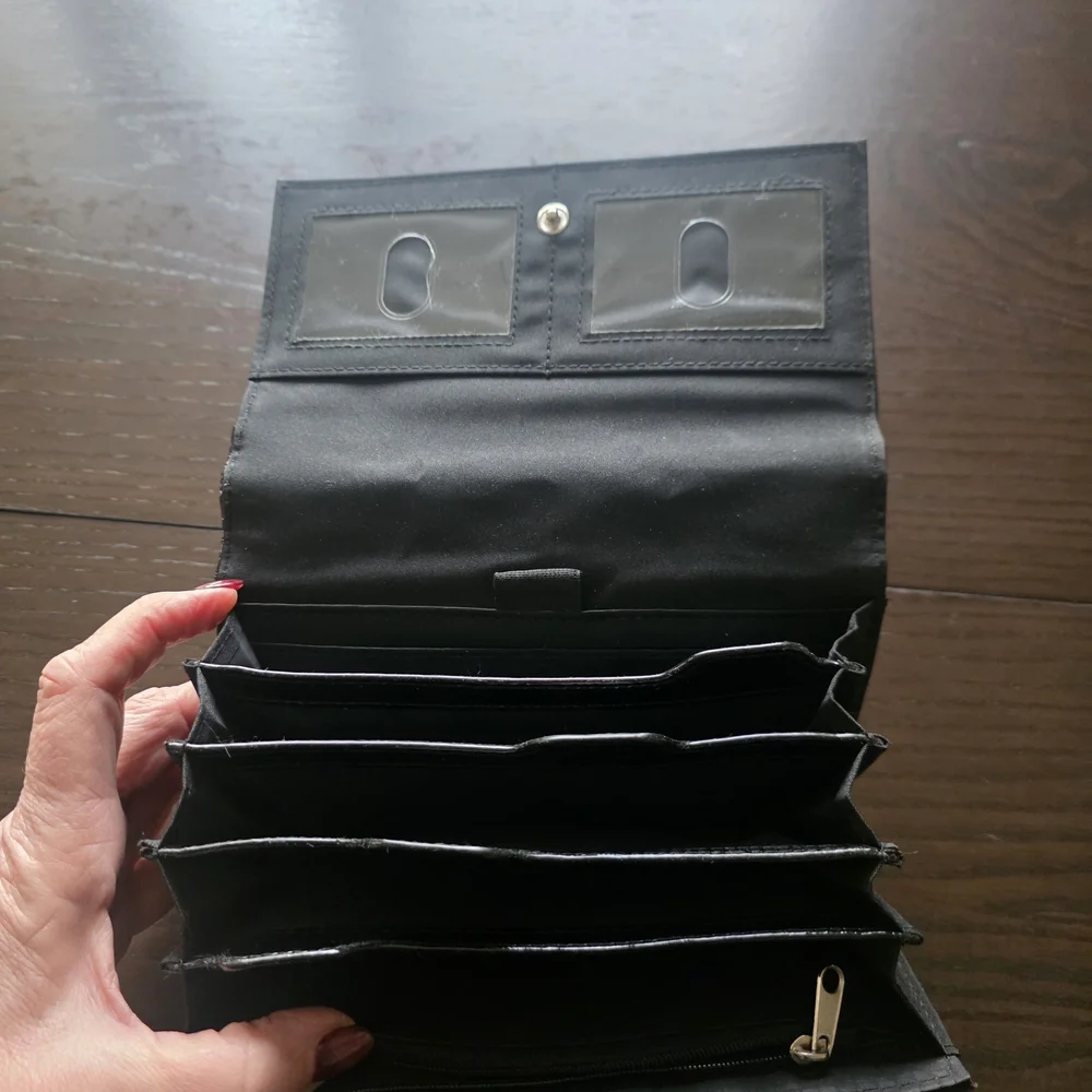 Arcadia Shiny Black Tote with Wallet - Picture 16 of 16